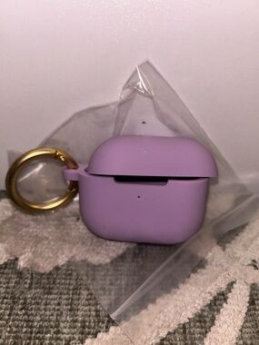 💜Purple heyday silicone air pod case💜